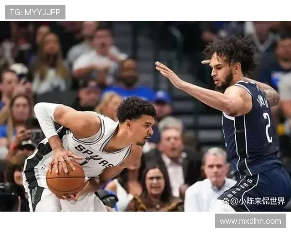 太阳激战独行侠巅峰对决群星闪耀上演精彩篮球盛宴 太阳激战独行侠巅峰对决群星闪耀上演精彩篮球盛宴