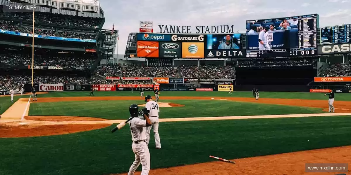 实时直击，弹幕狂欢！💻🎉 体育直播，就要和千万人一起尖叫！